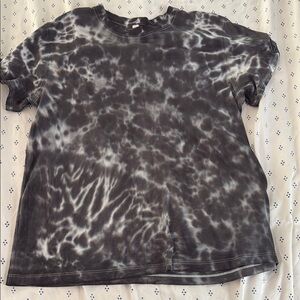 Lululemon oversized tee